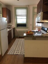 220 State St, Unit #1 in Madison, WI - Foto de edificio - Building Photo