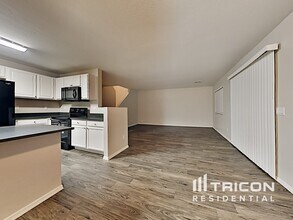 8558 W Superior Ave in Tolleson, AZ - Building Photo - Building Photo