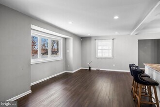 2211 New Albany Rd in Cinnaminson, NJ - Building Photo - Building Photo