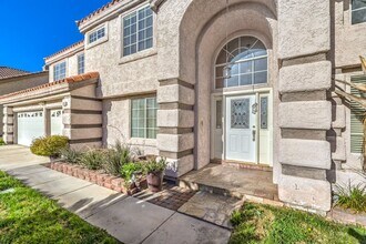 2725 St Clair Dr in Las Vegas, NV - Building Photo - Building Photo