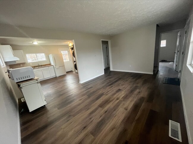 1150 Elderwood Ave in Columbus, OH - Foto de edificio - Building Photo