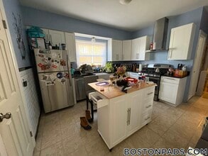 22 Murdock St in Somerville, MA - Foto de edificio - Building Photo