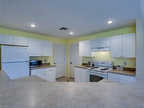 3610 NE 12th Ct in Cape Coral, FL - Building Photo - Building Photo