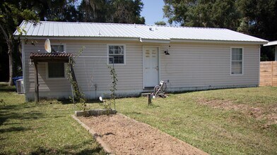675 Julia St in St. Augustine, FL - Building Photo - Building Photo