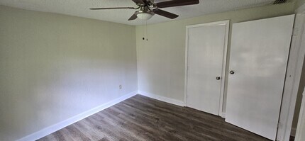 2116 Mc Millan St in Jacksonville, FL - Building Photo - Building Photo
