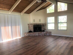 11072 Ringtail Rd in Penn Valley, CA - Building Photo - Building Photo