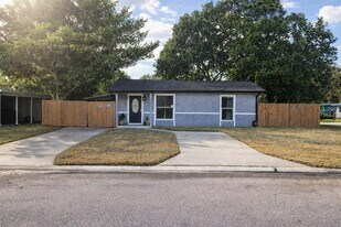 1060 41st St N in St. Petersburg, FL - Building Photo