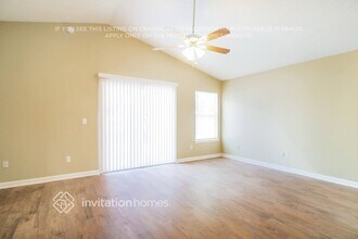 6087 Alpenrose Ave, Unit 806 in Jacksonville, FL - Building Photo - Building Photo