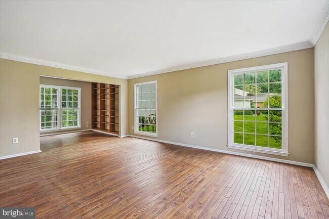 6603 Tina Ln in McLean, VA - Building Photo - Building Photo