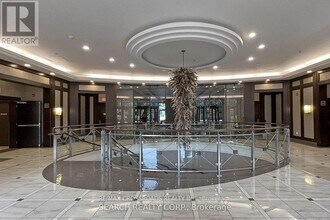 133 Wynford Dr in Toronto, ON - Building Photo - Building Photo