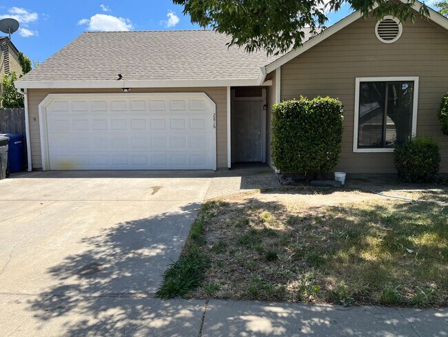 property at 2816 Shadow Glen Dr
