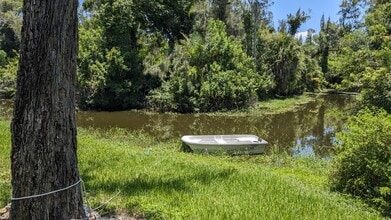 3232 Carrington Dr, Unit Cottage in North Fort Myers, FL - Building Photo - Building Photo