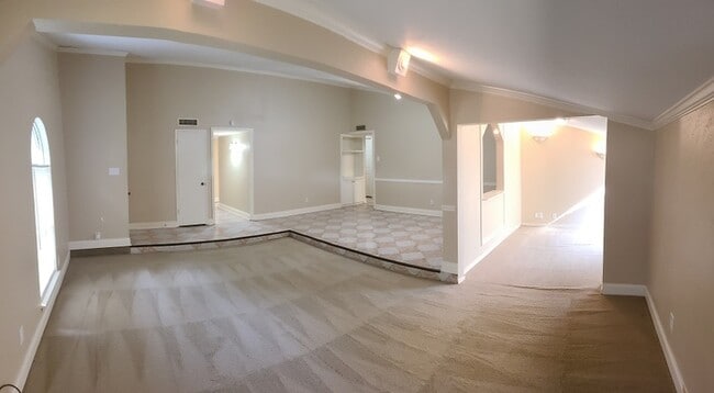 2901 Robin Hill Ln in Garland, TX - Foto de edificio - Building Photo