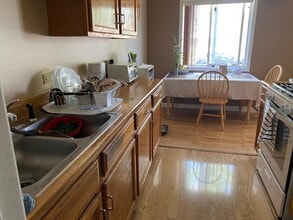 221 Grissom Ln in Hoffman Estates, IL - Building Photo - Building Photo