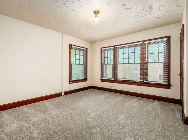 2086-2090-2090 N 4th St in Columbus, OH - Building Photo - Building Photo