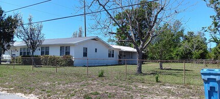 648 N 9th Plaza in Panama City, FL - Building Photo - Building Photo