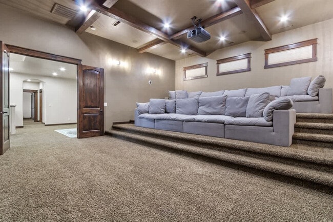property at 5605 N Morpheus Pl