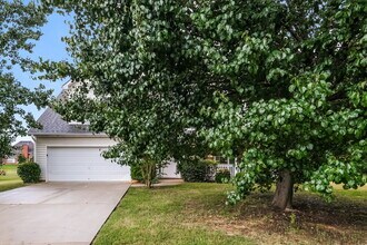 717 White Dove Dr in Mcdonough, GA - Building Photo - Building Photo