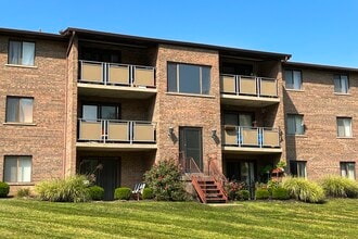 Devou Village in Fort Wright, KY - Foto de edificio - Building Photo