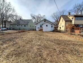 310 Cutler St in Waterloo, IA - Building Photo - Building Photo