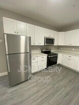 40-42-42 Fowler St in Boston, MA - Building Photo