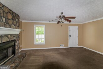 225 Hollis Cir in Dallas, GA - Building Photo - Building Photo