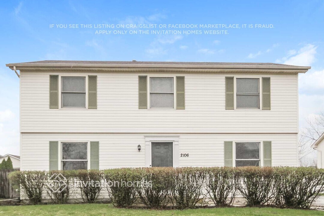 2106 Cumberland Dr in Plainfield, IL - Building Photo
