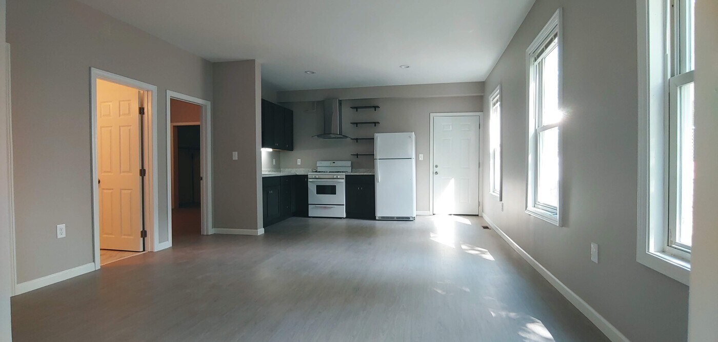 58 Paine St, Unit #1 in Worcester, MA - Building Photo