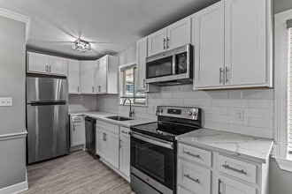 The Sanctuary in Tallahassee, FL - Building Photo - Building Photo