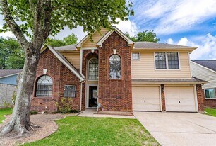 3022 Norwich St in Pearland, TX - Building Photo