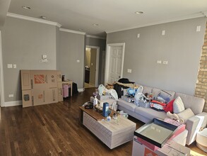 6503 N Mozart St, Unit 3 in Chicago, IL - Building Photo - Building Photo