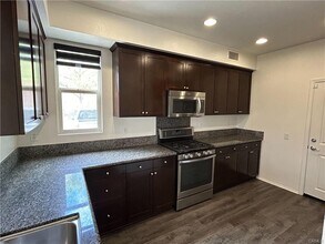 13130 Park Pl in Hawthorne, CA - Building Photo - Building Photo