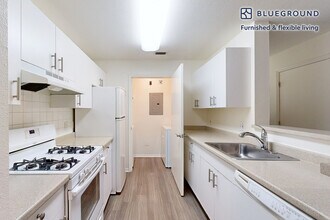 313 Avalon Cir in Smithtown, NY - Building Photo - Building Photo