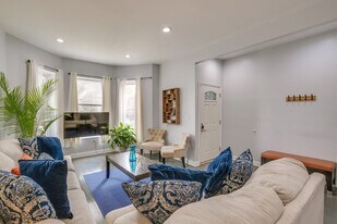 4904 W Fulton St in Chicago, IL - Building Photo