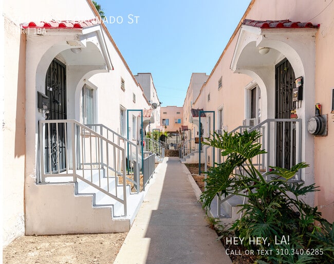 268 4/6-266 S Coronado St in Los Angeles, CA - Building Photo - Building Photo