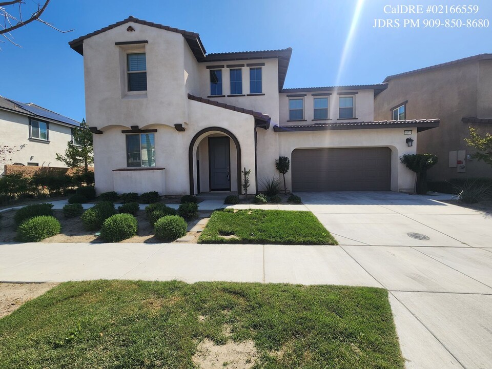 4833 S Jordan Ave in Ontario, CA - Building Photo