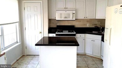 7981 Flager Cir in Manassas, VA - Building Photo - Building Photo