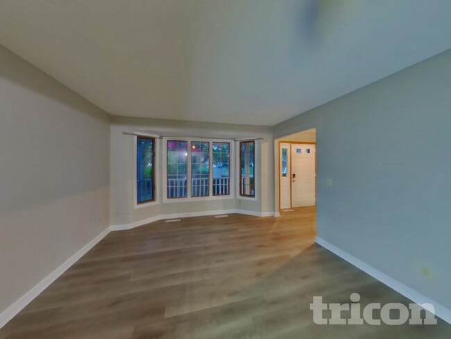 13537 Dellwood Ct in Rosemount, MN - Building Photo - Building Photo