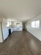 1470 Michael Dr in Pahrump, NV - Building Photo - Building Photo