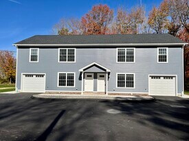 481 Norwich Ave in Colchester, CT - Building Photo
