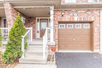 20 Tanasi Rd in Brampton, ON - Building Photo - Building Photo