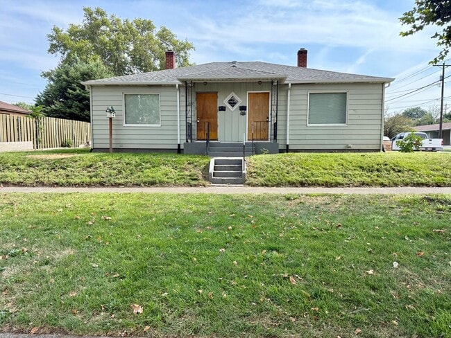 property at 1027 7th St