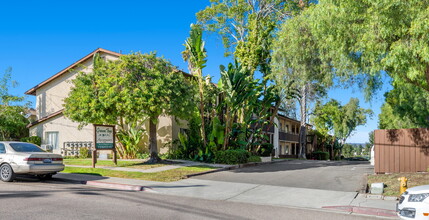 Grove Top in Fallbrook, CA - Building Photo - Building Photo