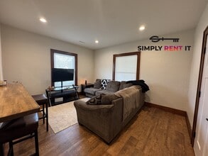 3226 West St in Ames, IA - Building Photo - Building Photo