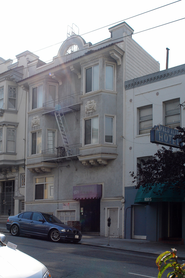 1671 Sacramento St in San Francisco, CA - Foto de edificio - Building Photo