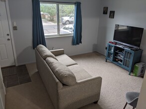 4990 Dewar Dr in Colorado Springs, CO - Building Photo - Building Photo