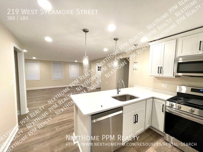 property at 219 W Sycamore St