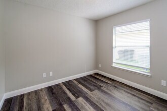 294 Turtle Dove Dr in Orange Park, FL - Building Photo - Building Photo