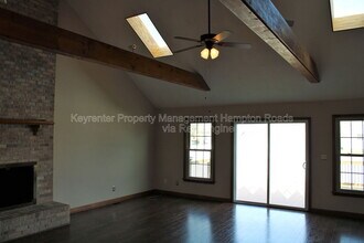 1210 Plantation Lakes Cir in Chesapeake, VA - Building Photo - Building Photo