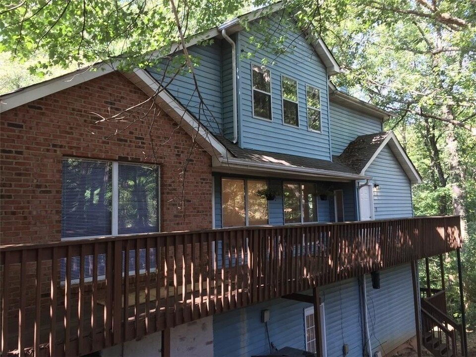 Townsend Oaks in Roswell, GA - Building Photo